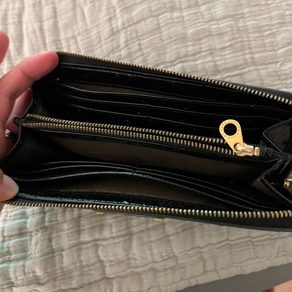Marc by Marc Jacobs Wallet - Picture 4 of 6